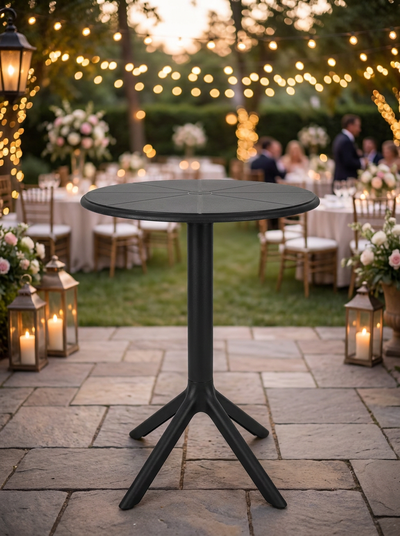 TABLE EN PLASTIQUE NOIRE