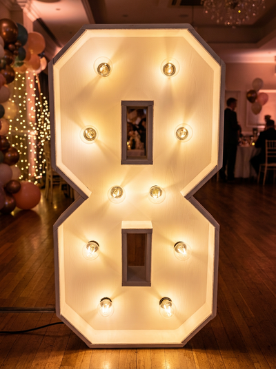 CHIFFRE LUMINEUX BOIS COULEUR BLANCHE 8