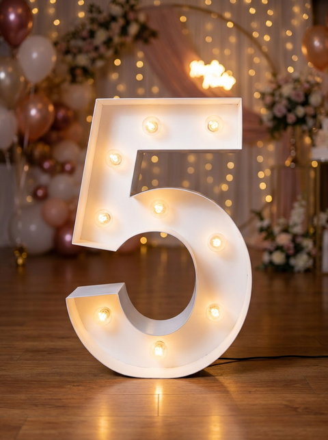 Petit chiffre 5 lumineux en location pour événement - Faites la Fête