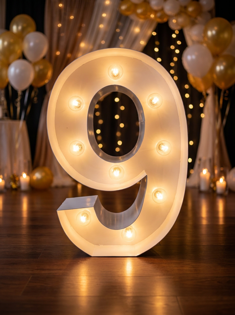Petit chiffre 9 lumineux en location pour événement - Faites la Fête